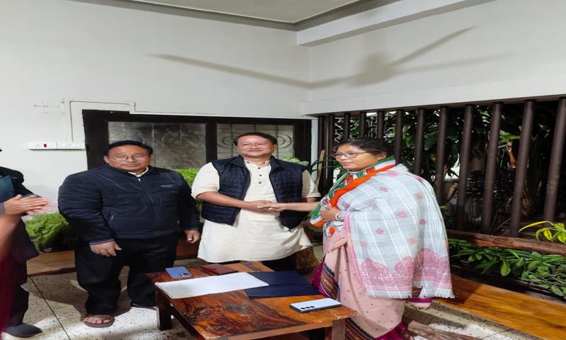 Assam polls: BJP Minister Nandita Garlosa joins Congress, likely to file nomination on Monday